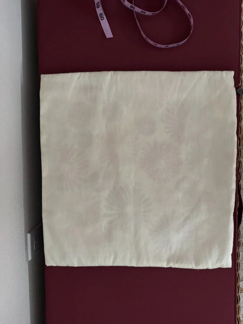 Pier one zipper pillow cover excellent condition